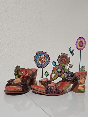 L'ARTISTE ROSSIE HEELED SANDALS